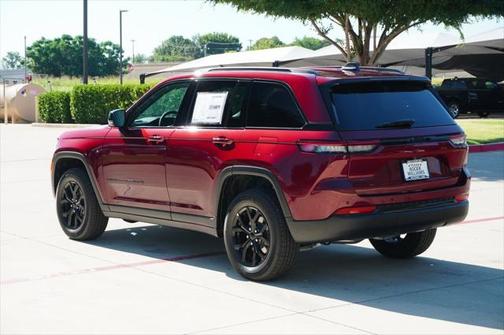 2025 Jeep Grand Cherokee Altitude