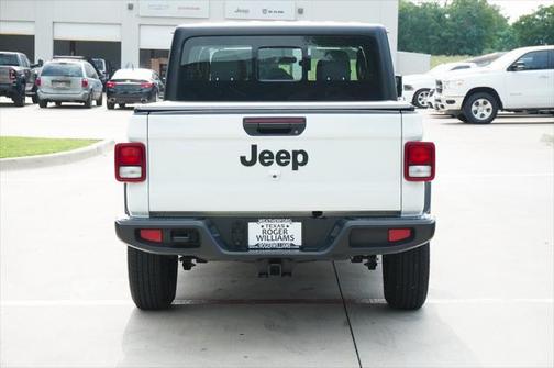 2024 Jeep Gladiator Sport