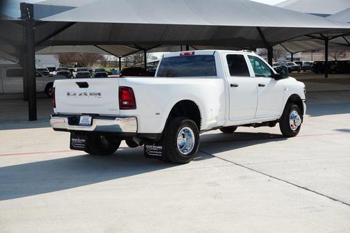 2026 RAM 3500 Tradesman Crew Cab 4x4 8' Box
