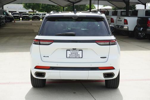 Bright White Clearcoat 2025 Jeep Grand Cherokee Summit