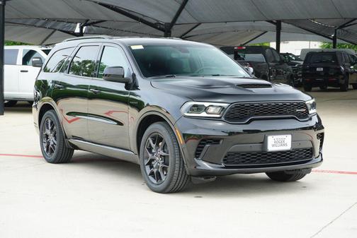 DB Black Clearcoat 2026 Dodge Durango GT HEMI V8