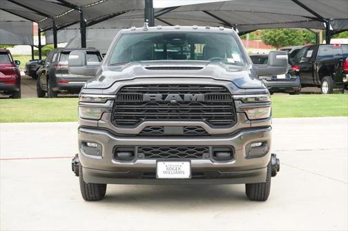 2025 RAM 3500 Laramie Crew Cab 4x4 8' Box