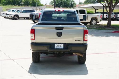 2022 RAM 2500 Tradesman Crew Cab 4x4 8' Box