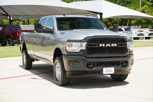 2022 RAM 2500 Tradesman Crew Cab 4x4 8' Box