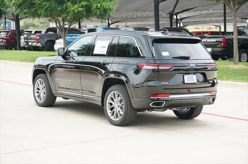 2025 Jeep Grand Cherokee Summit