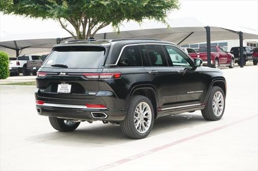 2025 Jeep Grand Cherokee Summit