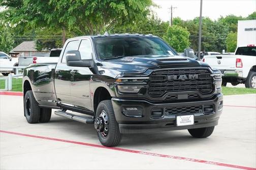 2025 RAM 3500 Laramie Crew Cab 4x4 8' Box