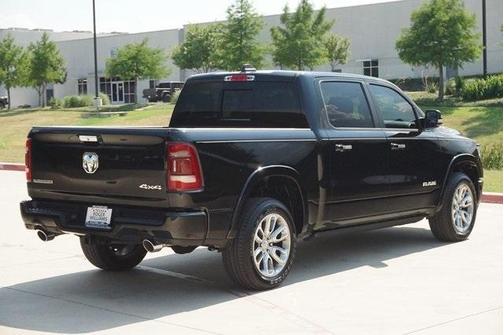 Photo 5 of 35 of 2021 RAM 1500 Laramie