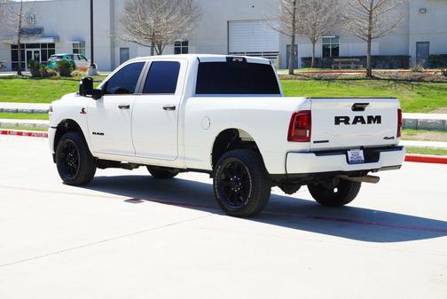 2025 RAM 2500 Big Horn Crew Cab 4x4 6'4' Box
