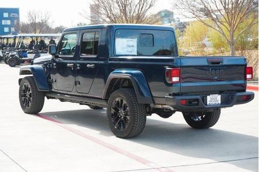 2025 Jeep Gladiator Nighthawk
