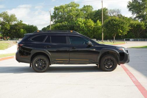 Crystal Black 2024 Subaru Outback Wilderness