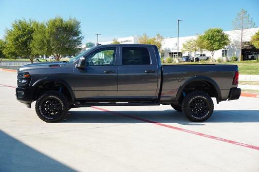 2025 RAM 2500 Tradesman Crew Cab 4x4 6'4' Box