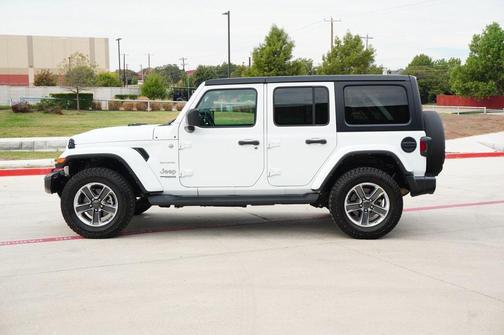 2022 Jeep Wrangler Unlimited Sahara
