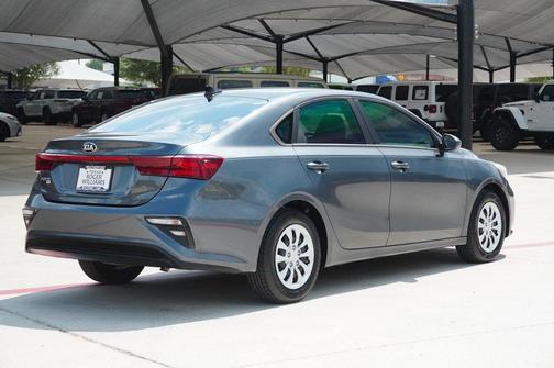 2021 Kia Forte FE