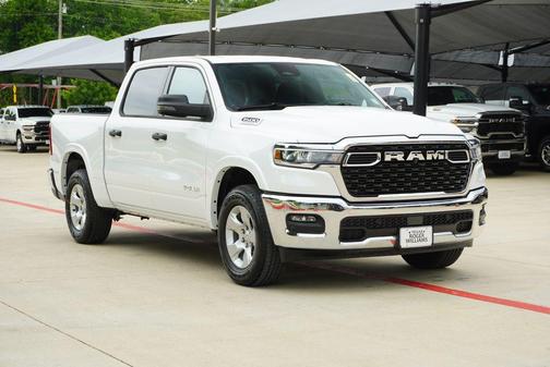 Bright White Clearcoat 2026 RAM 1500 Big Horn/Lone Star