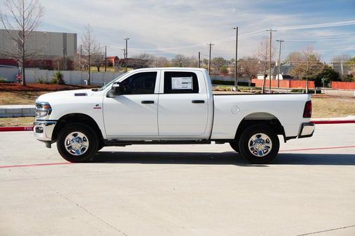 2026 RAM 2500 Tradesman Crew Cab 4x4 6'4' Box