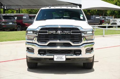 2025 RAM 3500 Lone Star Crew Cab 4x4 8' Box