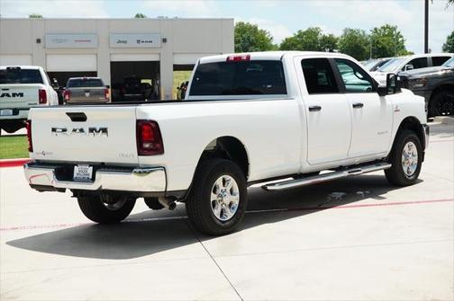 2025 RAM 3500 Lone Star Crew Cab 4x4 8' Box
