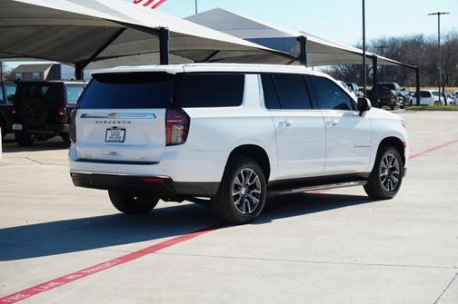 2024 Chevrolet Suburban LT