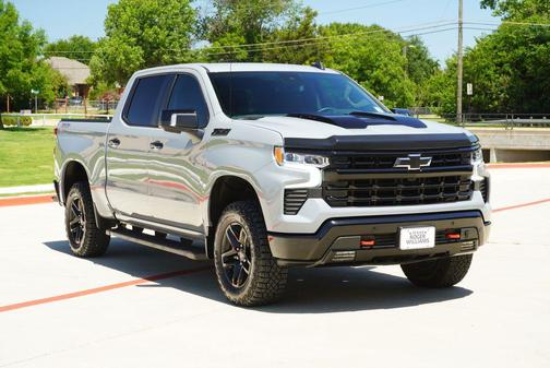 Sterling Gray Metallic 2024 Chevrolet Silverado 1500 LT Trail Boss