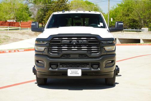 Bright White Clearcoat 2026 RAM 3500 Tradesman Crew Cab 4x4 8' Box