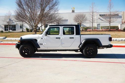 2026 Jeep Gladiator Sport