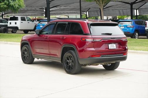 2024 Jeep Grand Cherokee Altitude