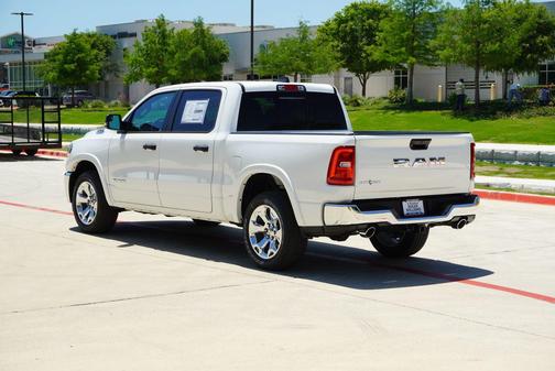 Bright White Clearcoat 2026 RAM 1500 Big Horn/Lone Star