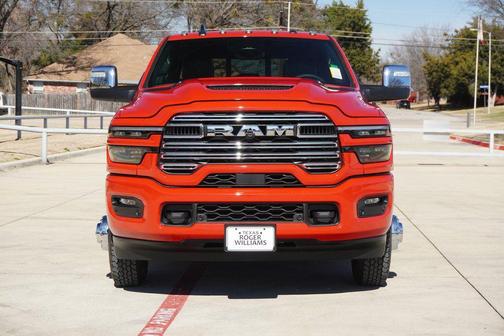 2026 RAM 3500 Laramie Crew Cab 4x4 8' Box