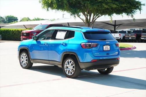 2023 Jeep Compass Latitude Lux