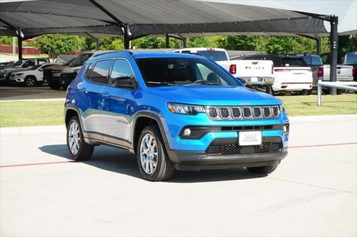 2023 Jeep Compass Latitude Lux