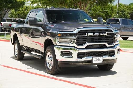 2025 RAM 2500 Tradesman Crew Cab 4x4 6'4' Box