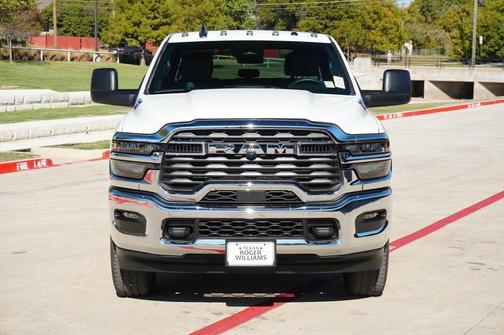 2026 RAM 2500 Tradesman Crew Cab 4x4 8' Box