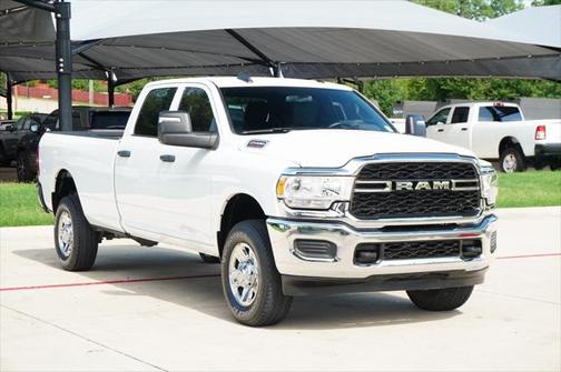2023 RAM 2500 Tradesman Crew Cab 4x4 8' Box
