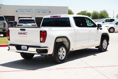 2024 GMC Sierra 1500 SLE