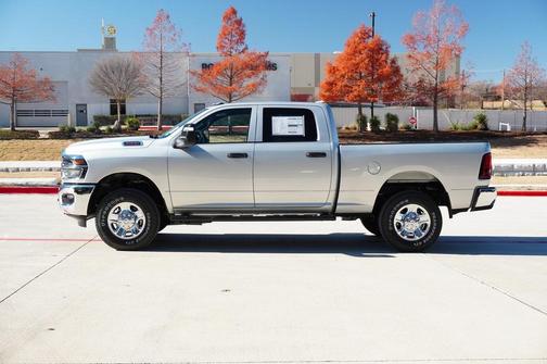 2026 RAM 2500 Tradesman Crew Cab 4x4 6'4' Box