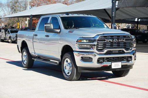 2026 RAM 2500 Tradesman Crew Cab 4x4 6'4' Box