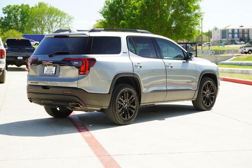 Sterling Metallic 2023 GMC Acadia FWD SLT