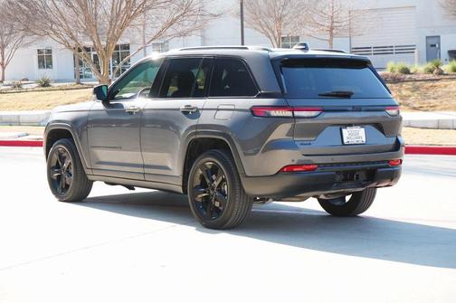 2024 Jeep Grand Cherokee Altitude