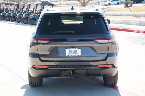 2024 Jeep Grand Cherokee Altitude