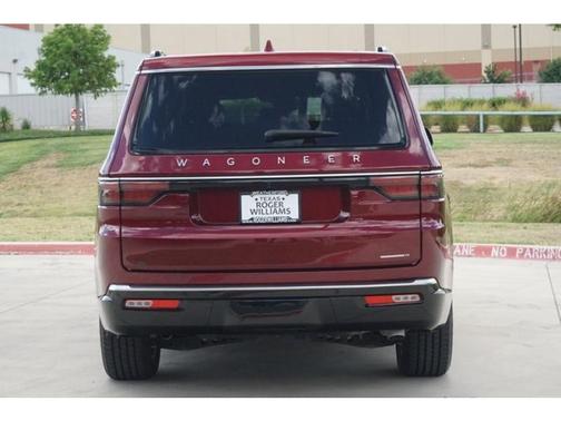 Photo 4 of 31 of 2022 Jeep Wagoneer Series II
