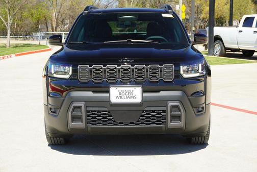 Diamond Black Crystal Pearlcoat 2026 Jeep Cherokee Laredo 4x4