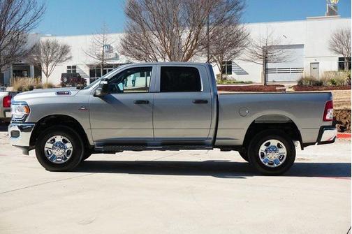 2024 RAM 2500 Tradesman Crew Cab 4x4 6'4' Box