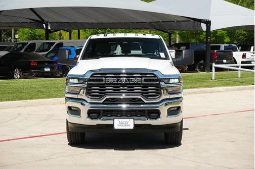 2025 RAM 2500 Tradesman Crew Cab 4x4 8' Box
