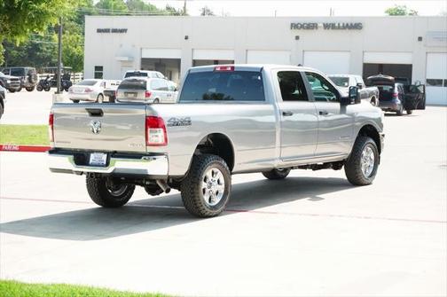 2023 RAM 2500 Big Horn Crew Cab 4x4 8' Box
