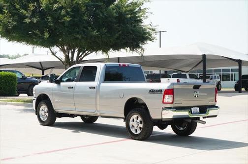 2023 RAM 2500 Big Horn Crew Cab 4x4 8' Box