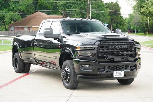 2025 RAM 3500 Limited Crew Cab 4x4 8' Box