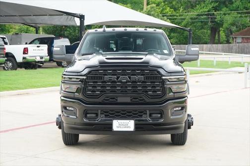 2025 RAM 3500 Limited Crew Cab 4x4 8' Box