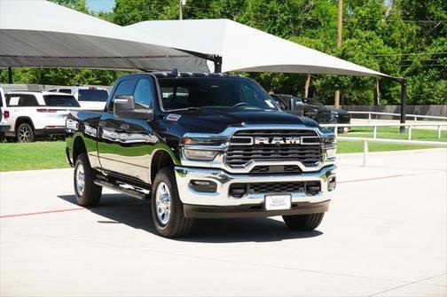2025 RAM 2500 Tradesman Crew Cab 4x4 6'4' Box