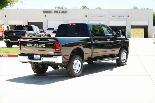 2025 RAM 2500 Tradesman Crew Cab 4x4 6'4' Box